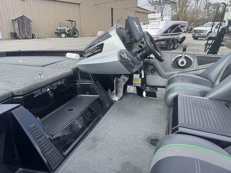 Slide: The Image of Ranger Boats Z119c 2015 - 7