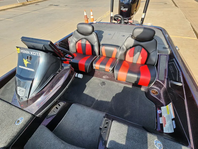 Slide: The Image of Skeeter ZX 225 2020 - 12