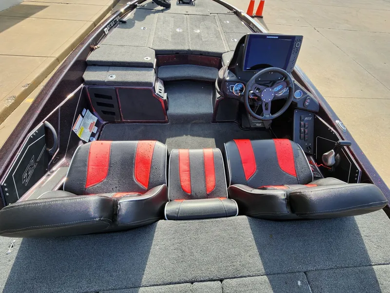 Slide: The Image of Skeeter ZX 225 2020 - 13