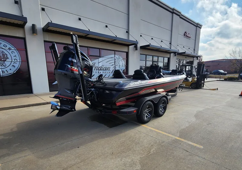 Slide: The Image of Skeeter ZX 225 2020 - 8