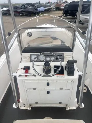 Slide: The Image of Aquasport 175 Osprey 2005 - 3