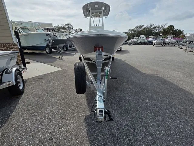 Slide: The Image of Pathfinder 2500 Hybrid 2026 - 5