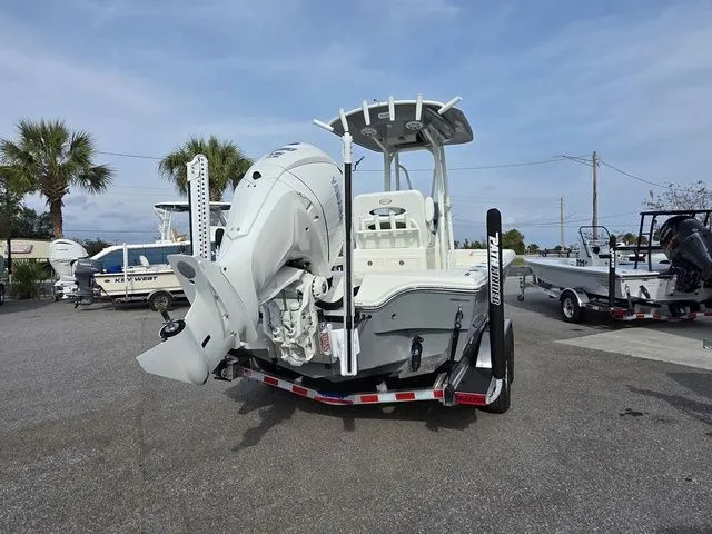 Slide: The Image of Pathfinder 2500 Hybrid 2026 - 8