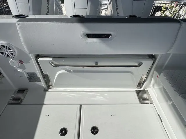 Slide: The Image of Wellcraft 38 T-Top 2026 - 10