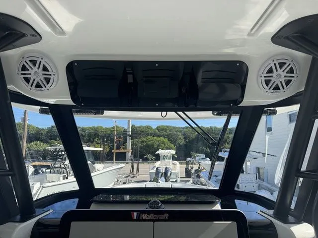 Slide: The Image of Wellcraft 38 T-Top 2026 - 24