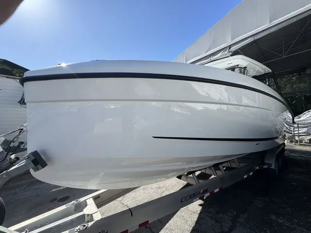 Slide: The Image of Wellcraft 38 T-Top 2026 - 3