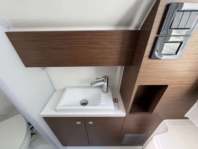 Slide: The Image of Wellcraft 38 T-Top 2026 - 44