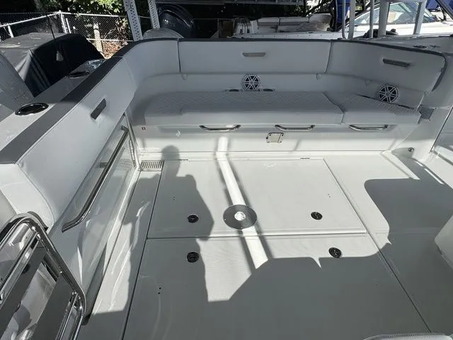 Slide: The Image of Wellcraft 38 T-Top 2026 - 6