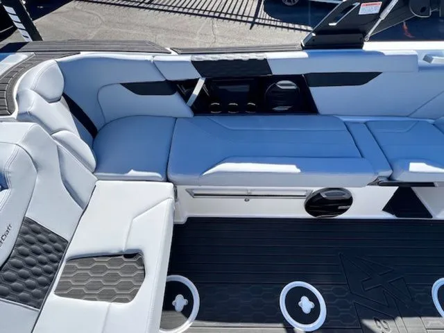 Slide: The Image of MasterCraft XT24 2026 - 22