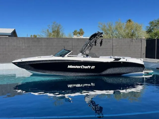 Slide: The Image of MasterCraft XT24 2026 - 8