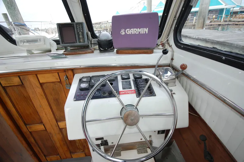 Slide: The Image of Helm of 1998 Custom Stan Haven 30 boat with Garmin navigation system. - 7