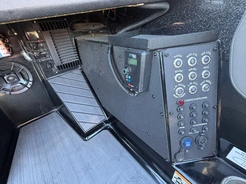 Slide: The Image of Vexus DVX22 2022 - 39