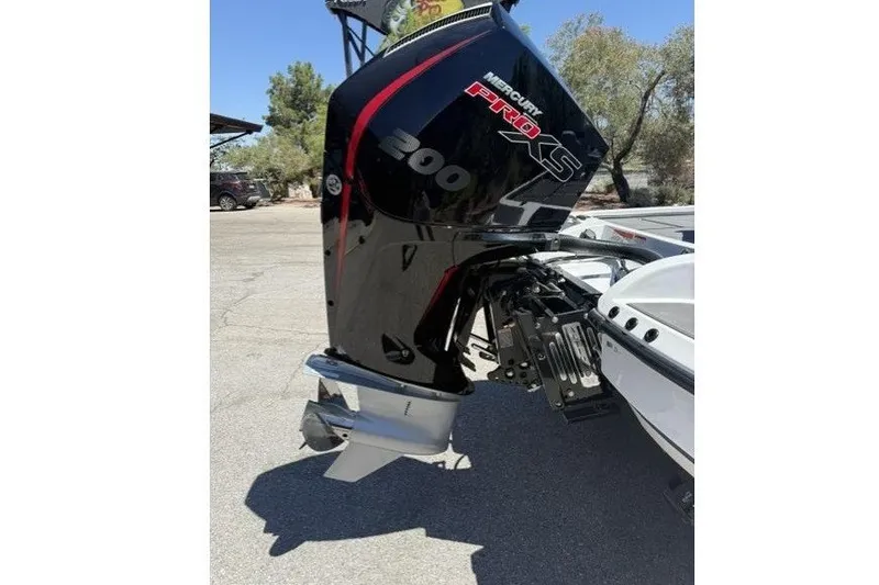 Slide: The Image of 2026 Nitro Z19 XL boat with Mercury Pro XS 200 outboard motor. - 88
