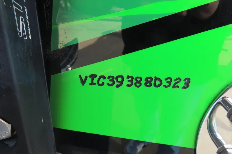 Slide: The Image of Green MTI 390X boat with serial number VIC39388D323, 2023 model. - 40