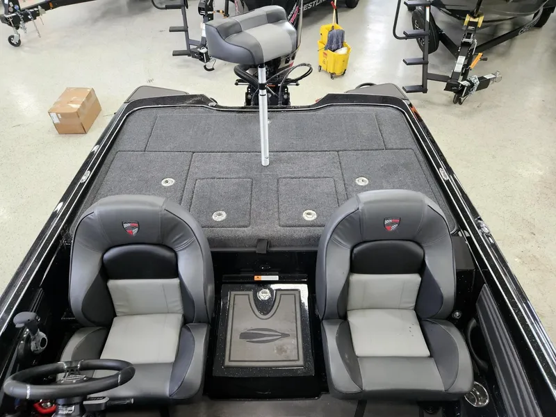 Slide: The Image of Triton 20XP GARMIN PATRIOT 2026 - 22