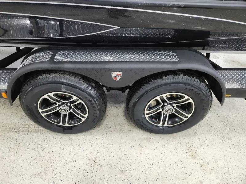 Slide: The Image of Triton 20XP GARMIN PATRIOT 2026 - 5