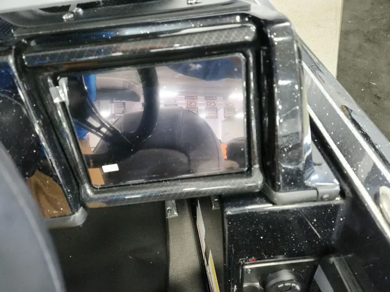 Slide: The Image of Triton 20XP GARMIN PATRIOT 2026 - 9