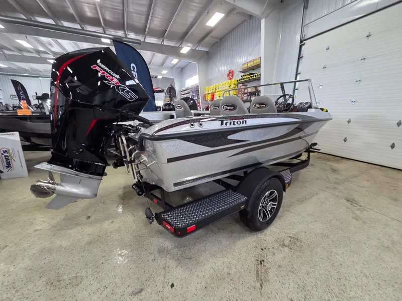 Slide: The Image of Triton 186 Allure 2026 - 3
