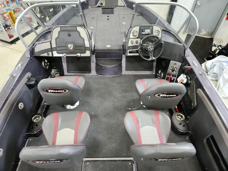Slide: The Image of Triton 206 Allure 2026 - 9