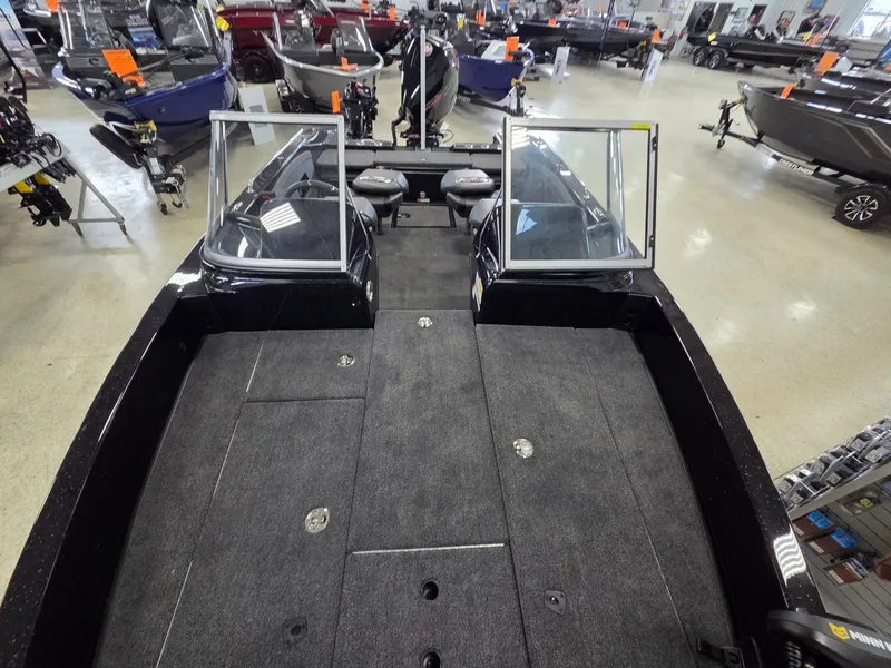 Slide: The Image of Triton 206 Allure 2026 - 15