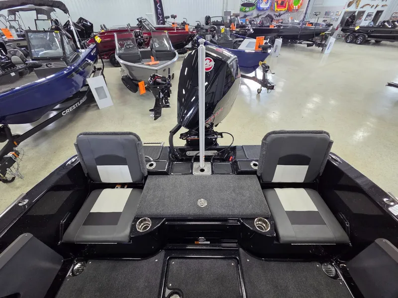 Slide: The Image of Triton 206 Allure 2026 - 25