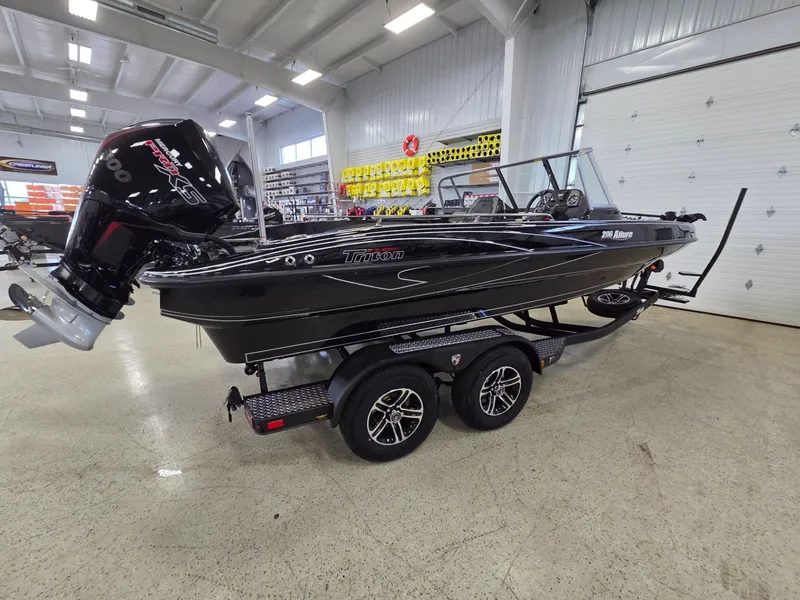 Slide: The Image of Triton 206 Allure 2026 - 3