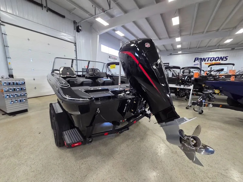 Slide: The Image of Triton 206 Allure 2026 - 5