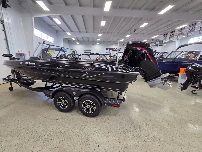 Slide: The Image of Triton 206 Allure 2026 - 6