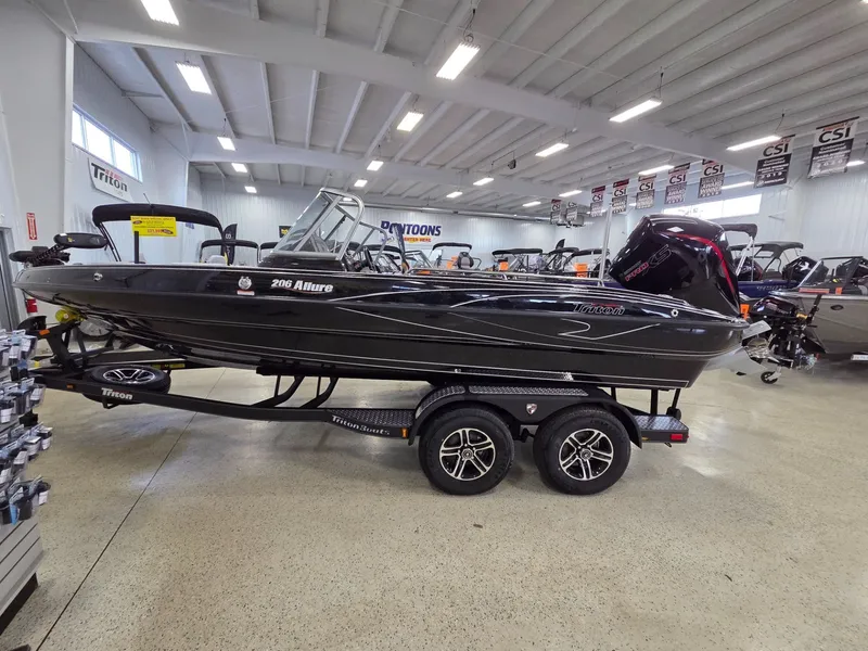 Slide: The Image of Triton 206 Allure 2026 - 7