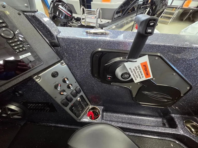 Slide: The Image of Triton 206 Fishunter 2026 - 24