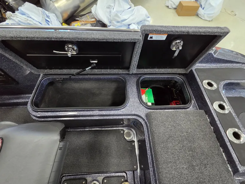 Slide: The Image of Triton 206 Fishunter 2026 - 26