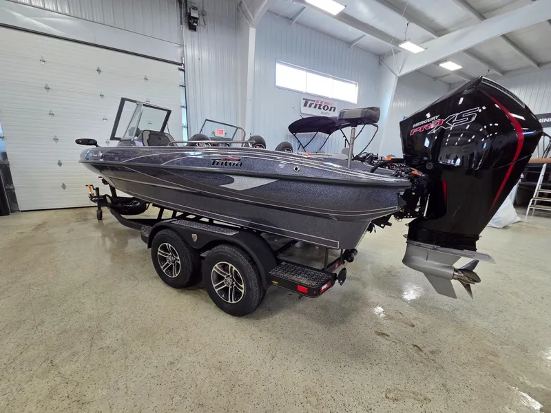 Slide: The Image of Triton 206 Fishunter 2026 - 6