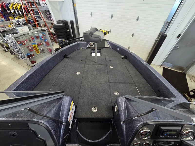 Slide: The Image of Triton 206 Fishunter 2026 - 9