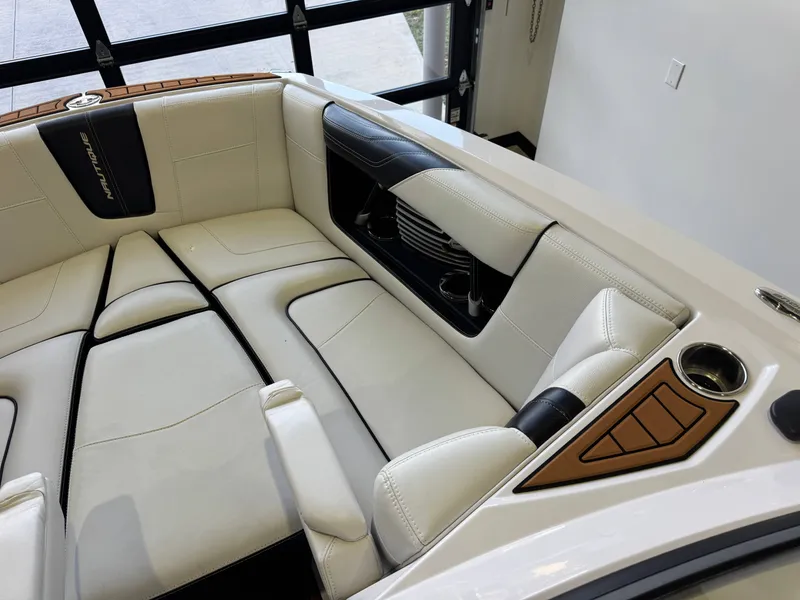 Slide: The Image of Nautique Super Air Nautique G23 2015 - 17