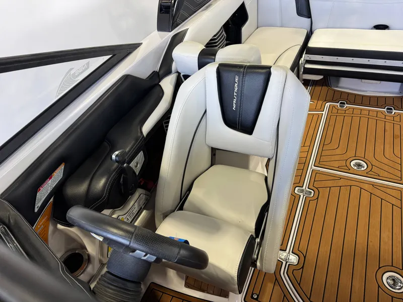 Slide: The Image of Nautique Super Air Nautique G23 2015 - 20