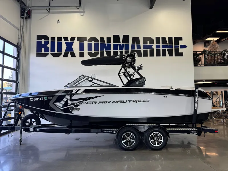 Slide: The Image of Nautique Super Air Nautique G23 2015 - 3