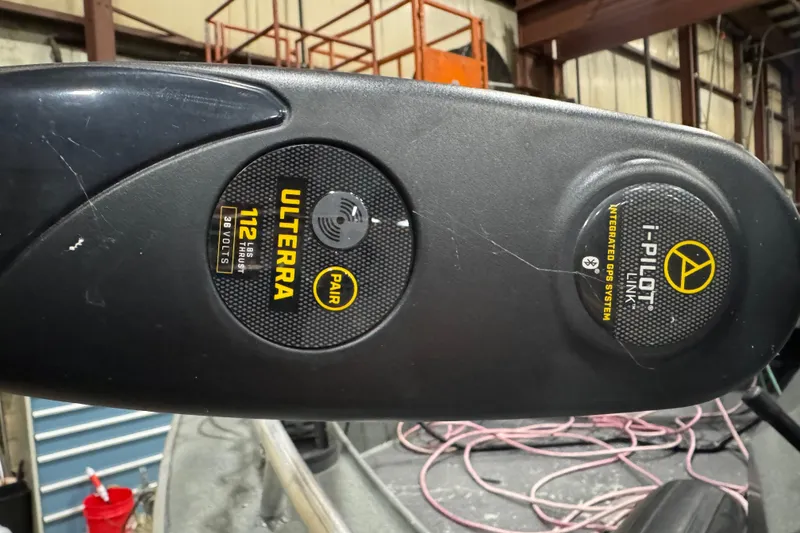 Slide: The Image of Trolling motor control panel with Ulterra and i-Pilot Link features on a 2008 North River 21 Seahawk. - 12