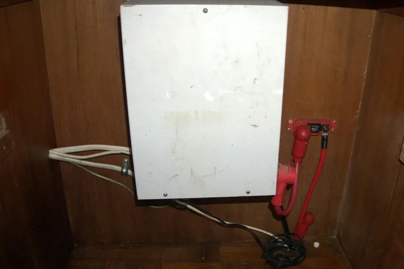 Slide: The Image of Electrical panel and wiring inside a 1991 Marine Trader 34 Double Cabin boat. - 68