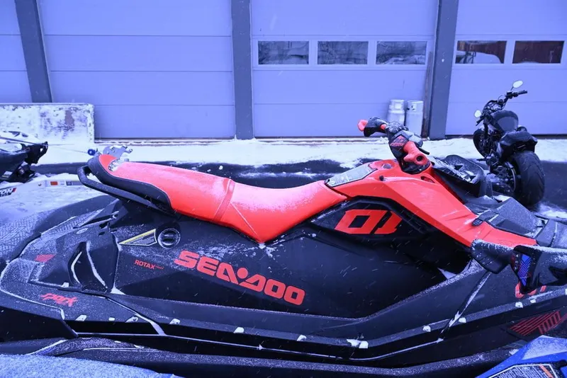 Slide: The Image of Sea-Doo Spark Trixx 3-up Rotax 900 H.O. ACE iBR with Audio 2022 - 12