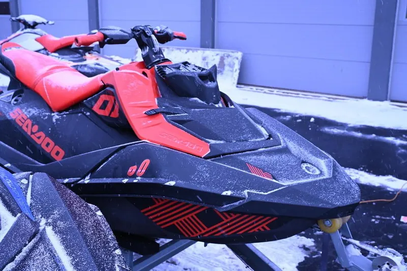 Slide: The Image of Sea-Doo Spark Trixx 3-up Rotax 900 H.O. ACE iBR with Audio 2022 - 13