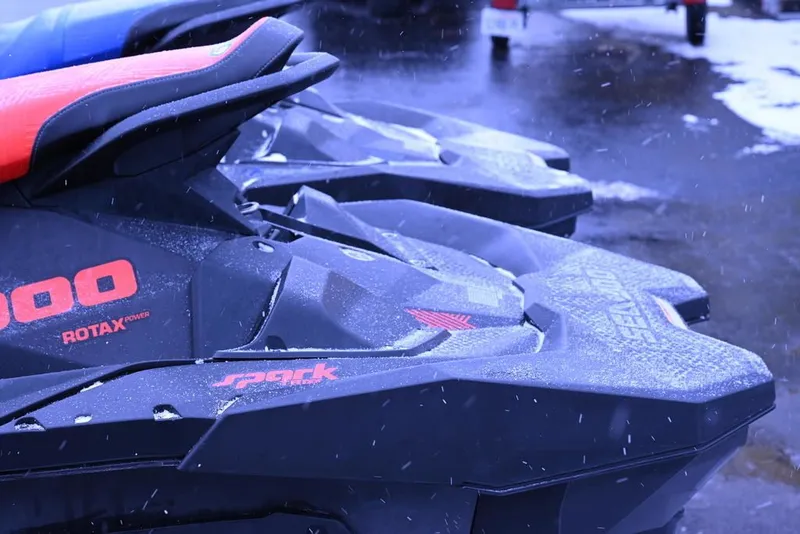 Slide: The Image of Sea-Doo Spark Trixx 3-up Rotax 900 H.O. ACE iBR with Audio 2022 - 7