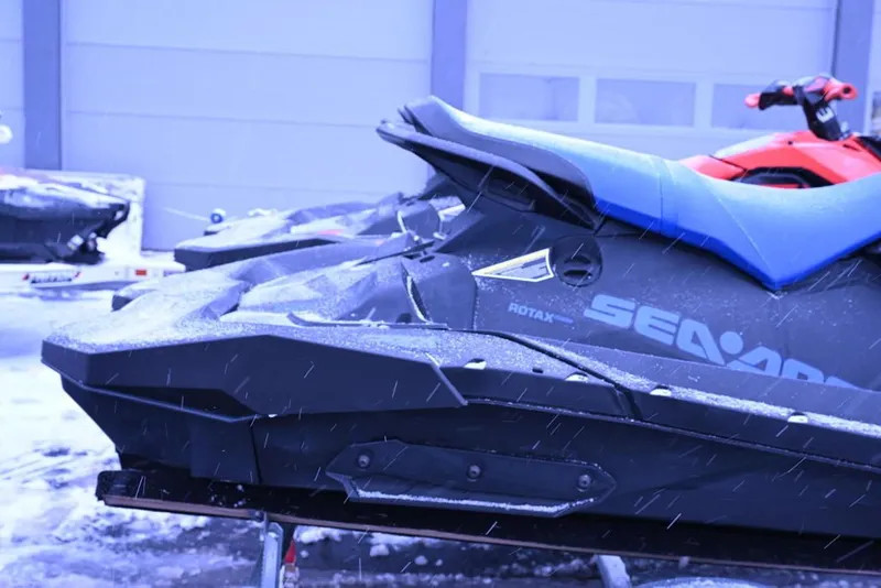 Slide: The Image of Sea-Doo Spark Trixx 3-up Rotax 900 H.O. ACE iBR and Audio 2023 - 5