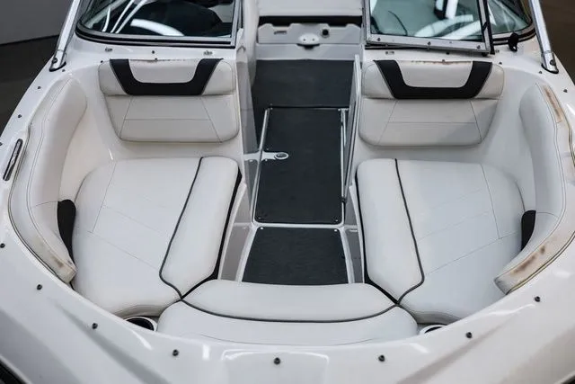 Slide: The Image of Yamaha AR190 2012 - 6