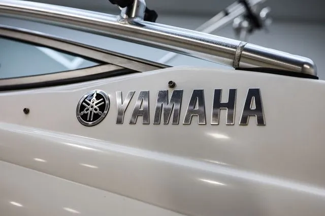 Slide: The Image of Yamaha AR190 2012 - 7