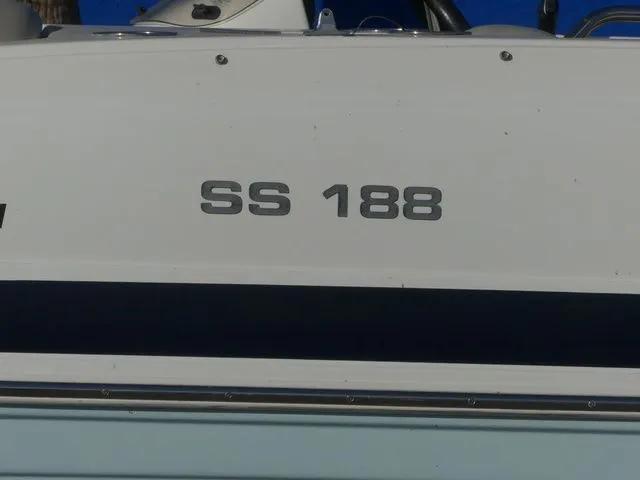 Slide: The Image of Hurricane SunDeck Sport 188 OB 2019 - 9