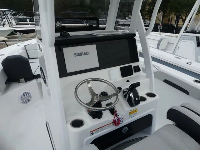 Slide: The Image of Sea Pro 245FLX Sandbar 2026 - 13