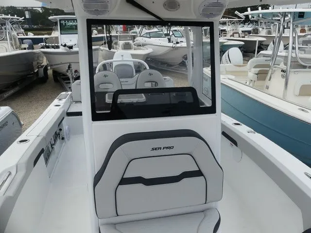 Slide: The Image of Sea Pro 245FLX Sandbar 2026 - 19