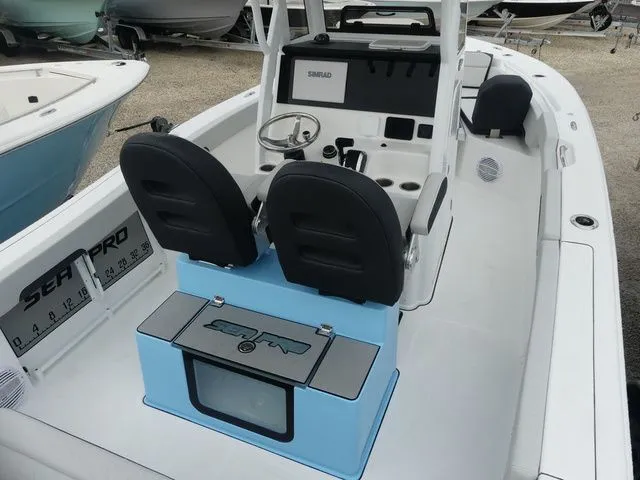 Slide: The Image of Sea Pro 245FLX Sandbar 2026 - 8