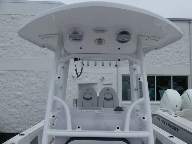 Slide: The Image of Sea Pro 222 Center Console 2026 - 13