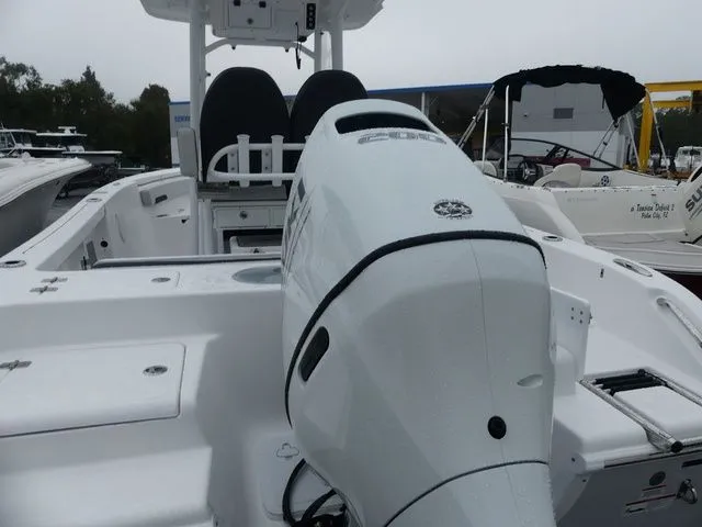 Slide: The Image of Sea Pro 222 Center Console 2026 - 5